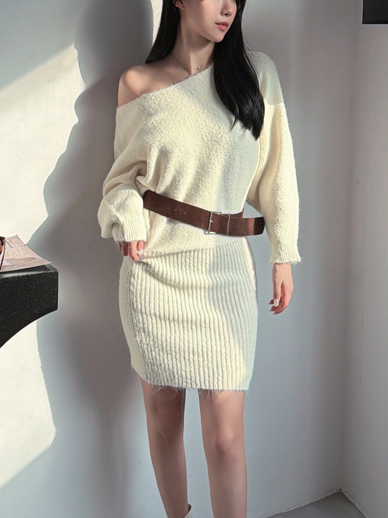 修身包臀針織洋裝(附皮帶)(正韓)